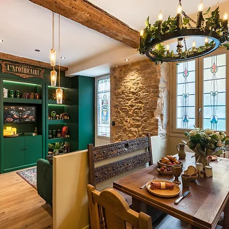 La Maison De L'apothicaire - Un Refuge Enchante Avec Balneo En Hyper-centre Appartement Crémieu